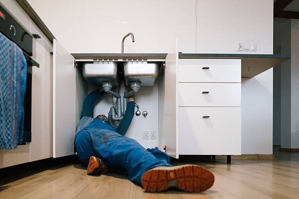 Professional Leak Detection technician working in Oklahoma City, OK